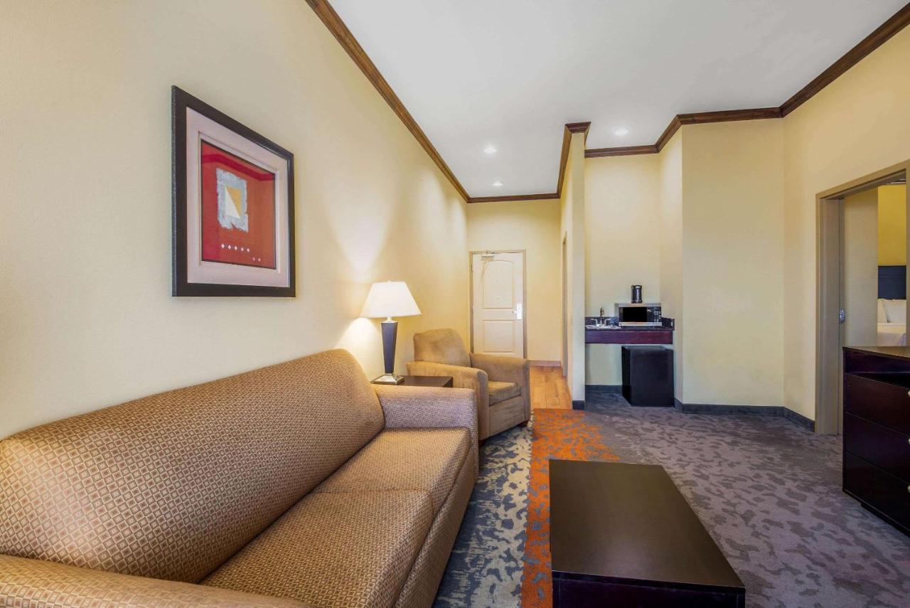 La Quinta By Wyndham Eastland Hotel Buitenkant foto